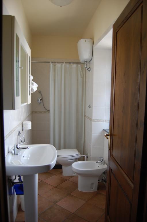 קסטלנובו די גרפניאנה Cottage House Il Palazzetto חדר תמונה