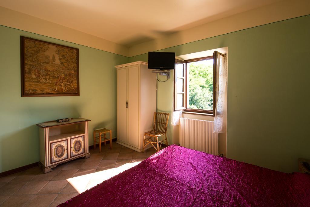 קסטלנובו די גרפניאנה Cottage House Il Palazzetto מראה חיצוני תמונה