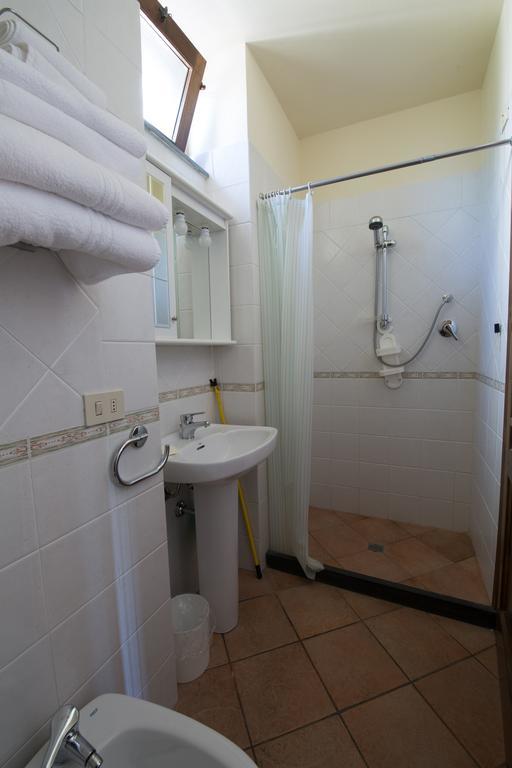 קסטלנובו די גרפניאנה Cottage House Il Palazzetto מראה חיצוני תמונה